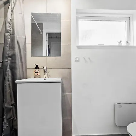 Дом отдыха Amazing In With Wifi